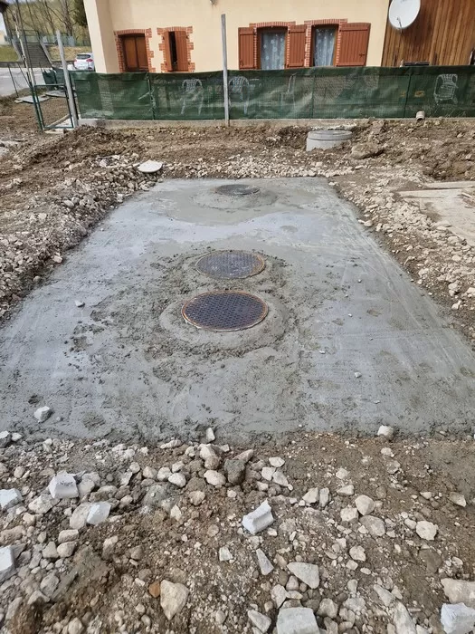 Pose et installation d'une dalle de répartition sur une micro station à Evines, Groisy, Michaël Tissot TP